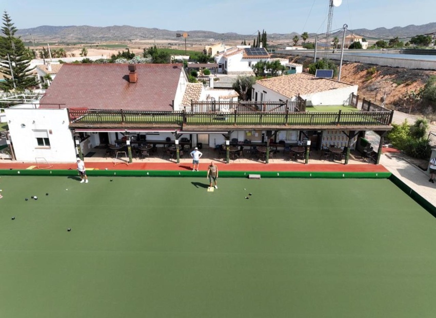 Aerial view showing full estate