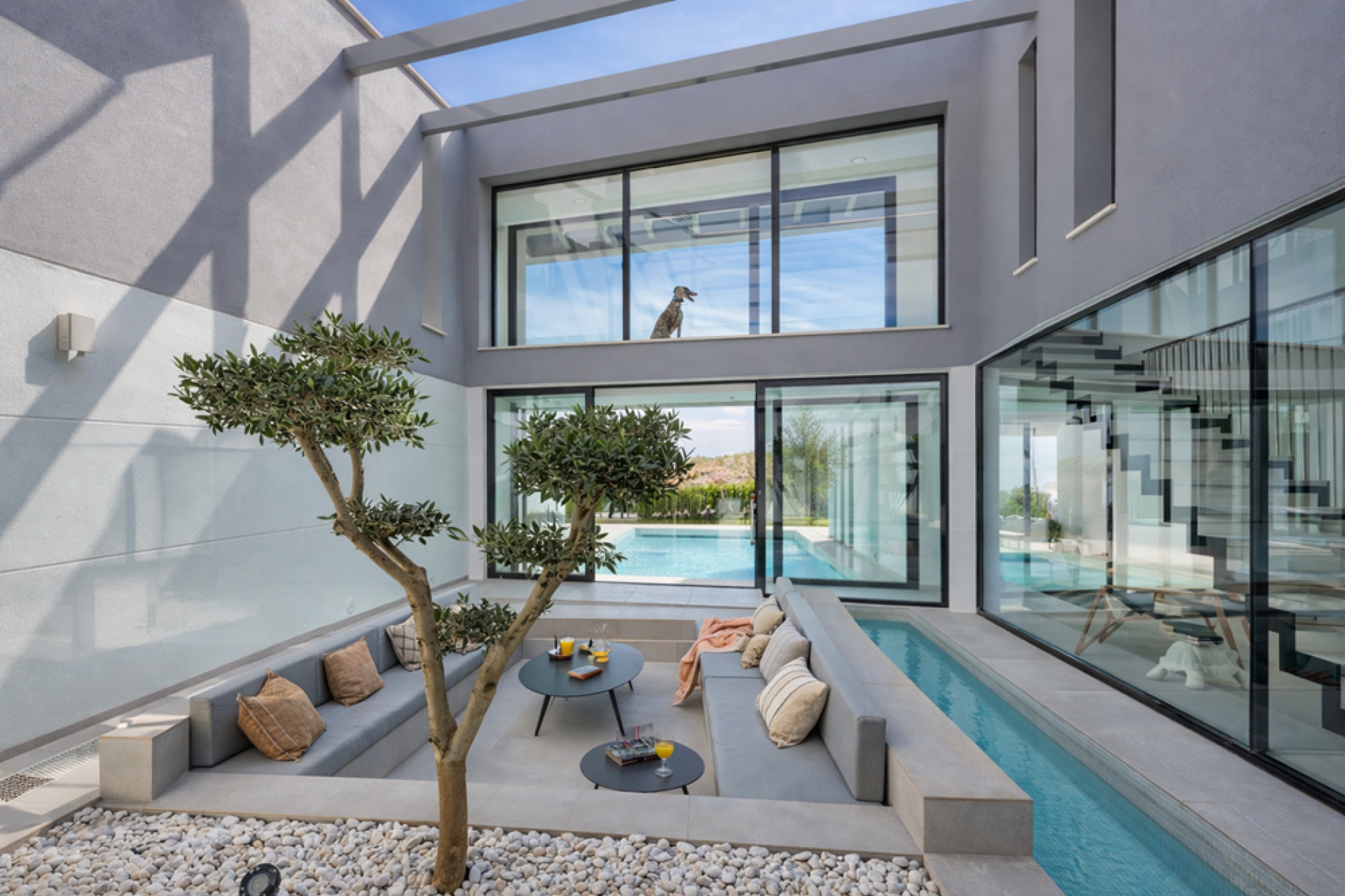 Chill out ruimte met waterval villa Murcia