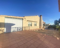 Covered porch with BBQ