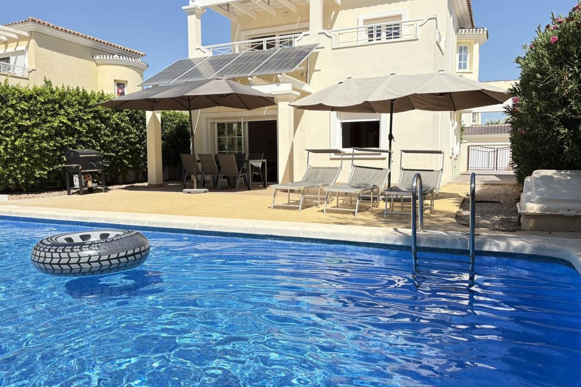 Cuisine moderne rénovée villa Murcie