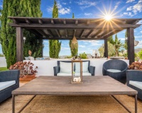 Groot perceel 1670m villa El Valle Golf