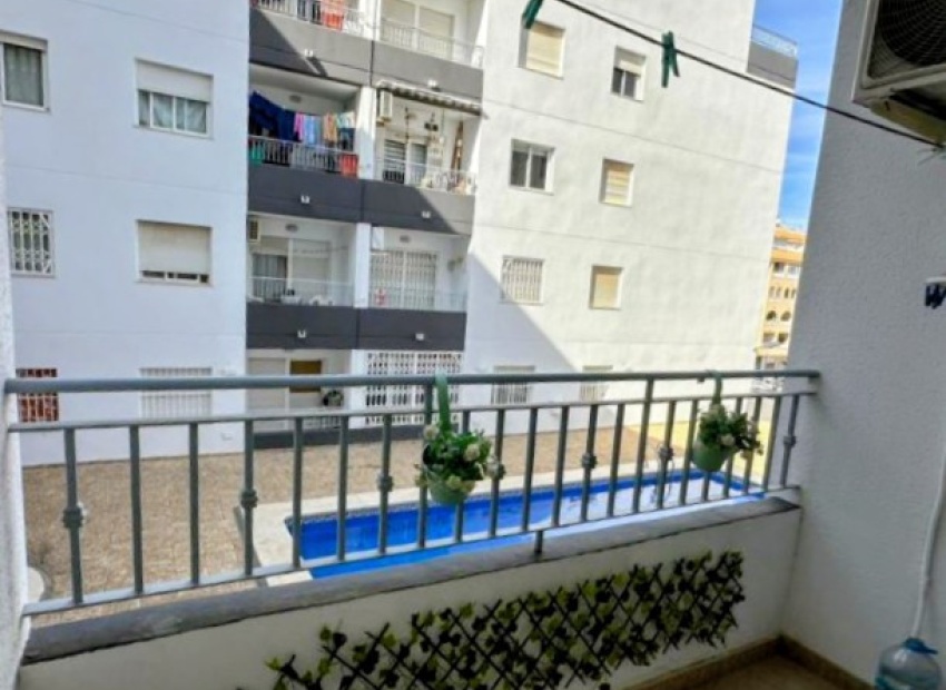 Herverkoop - Apartment - Torrevieja
