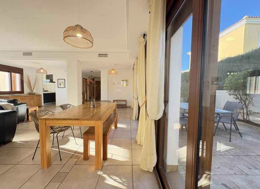 Herverkoop - Villa - Altaona Golf and Country Village