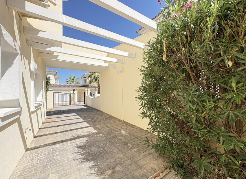 Herverkoop - Villa - Altaona Golf and Country Village