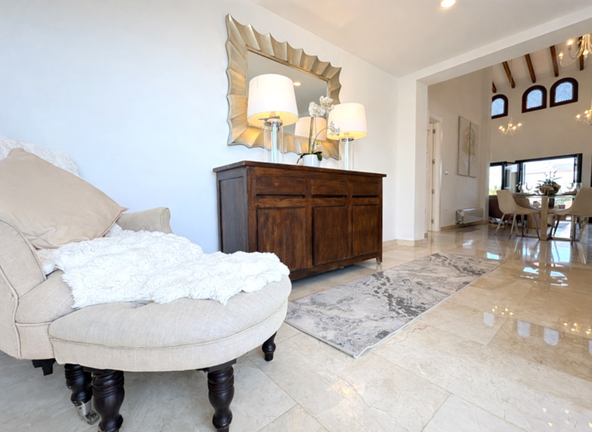 Herverkoop - Villa - Banos y Mendigo - El Valle Golf Resort