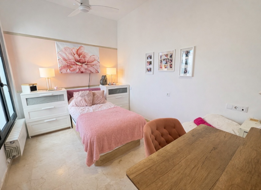 Herverkoop - Villa - Banos y Mendigo - El Valle Golf Resort