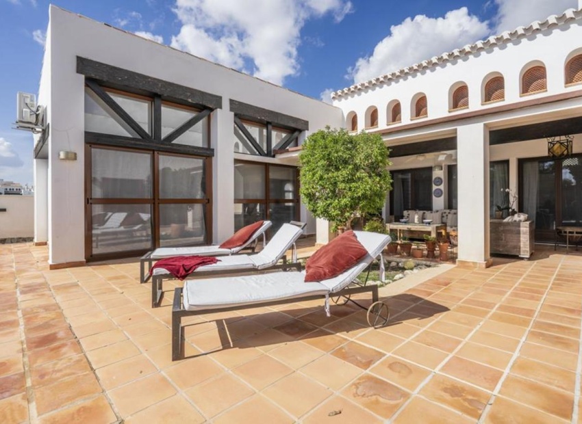 Herverkoop - Villa - Banos y Mendigo - El Valle Golf Resort