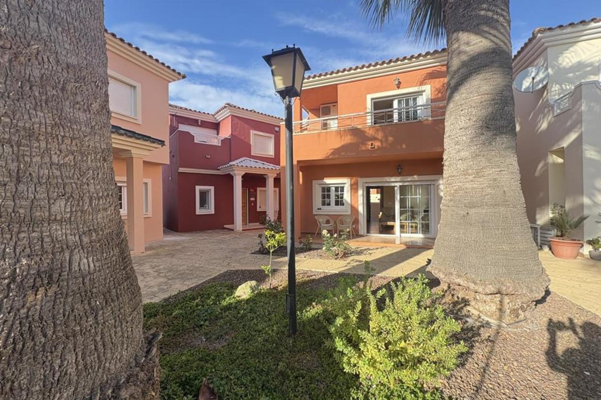 Open plan living room kitchen Altaona villa