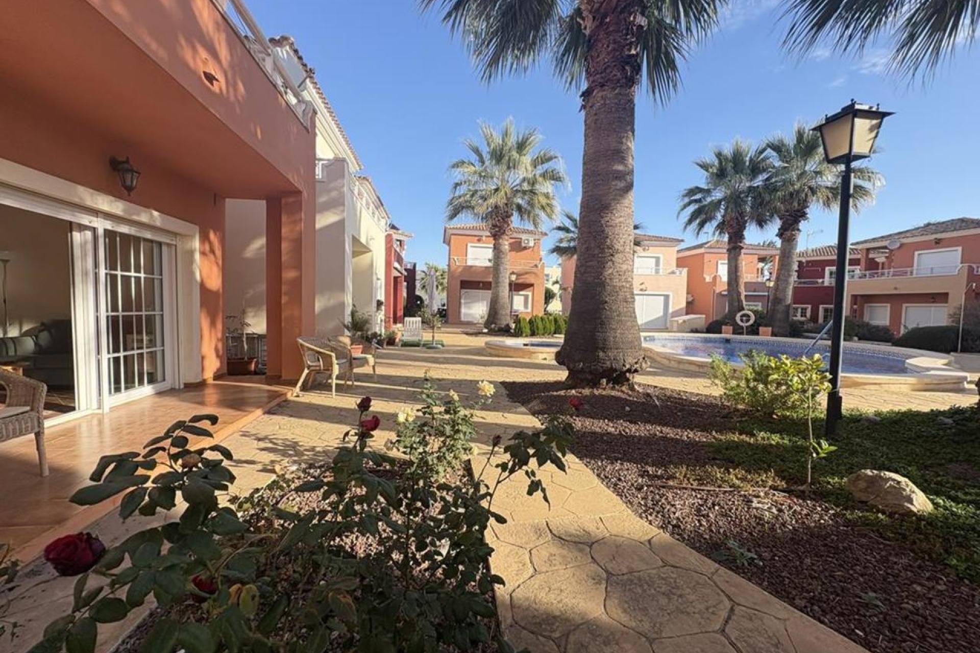 Piscine et jardins Altaona Golf Resort