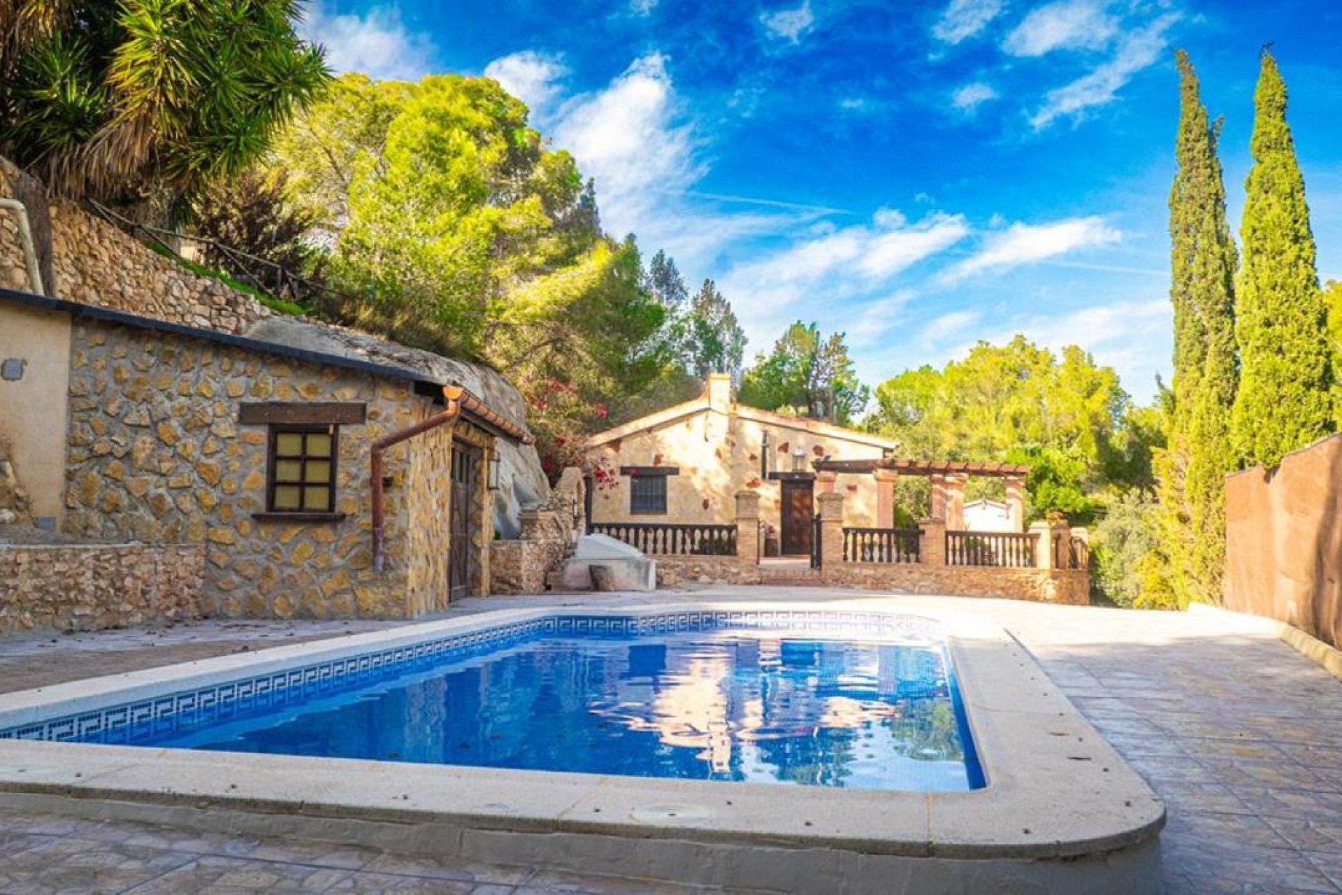 Piscine terrasse pergola maison Murcie