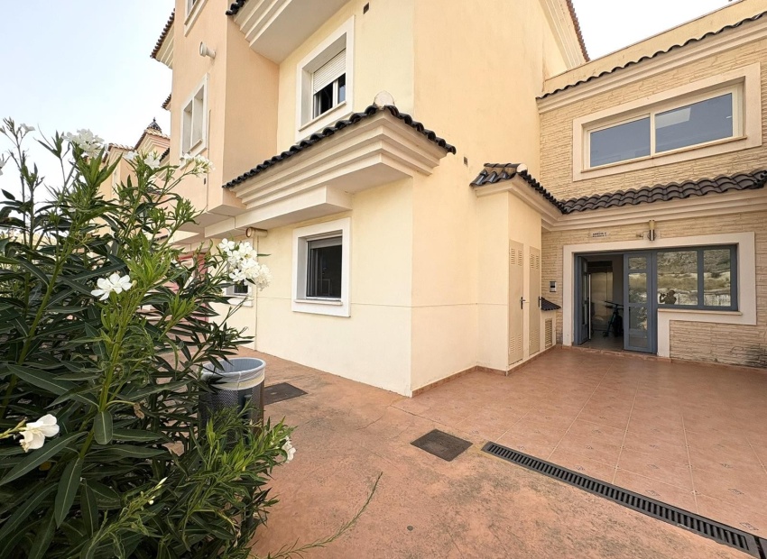 Resale - Apartment - Altaona Golf and Country Village