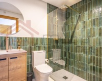 Resale - Townhouse - Roldan - La Torre Golf Resort