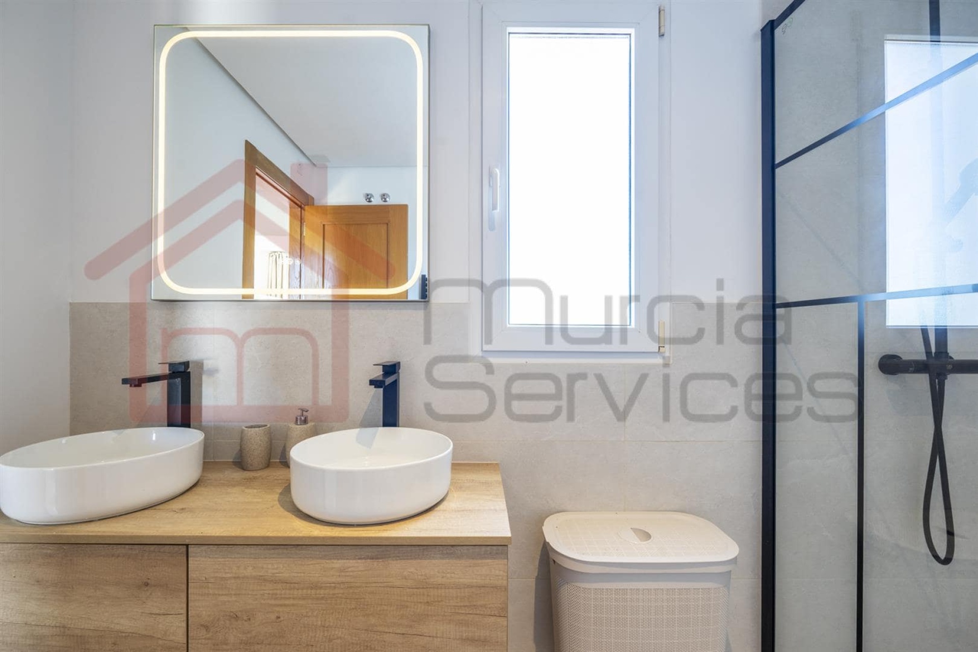 Resale - Townhouse - Roldan - La Torre Golf Resort