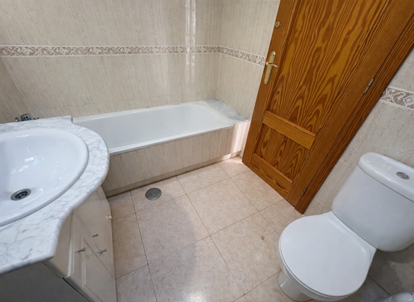 Resale - Townhouse - Sucina