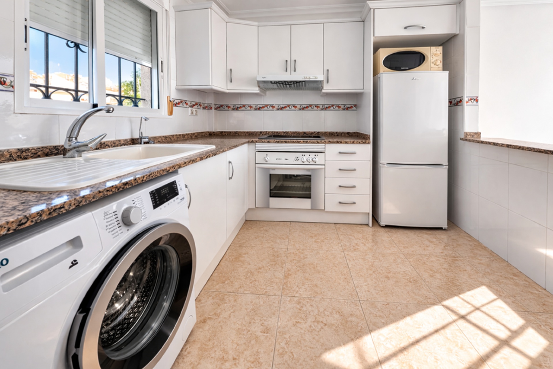 Resale - Townhouse - Sucina