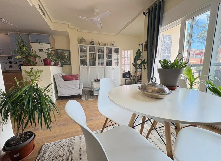 Resale - Villa - Altaona Golf and Country Village