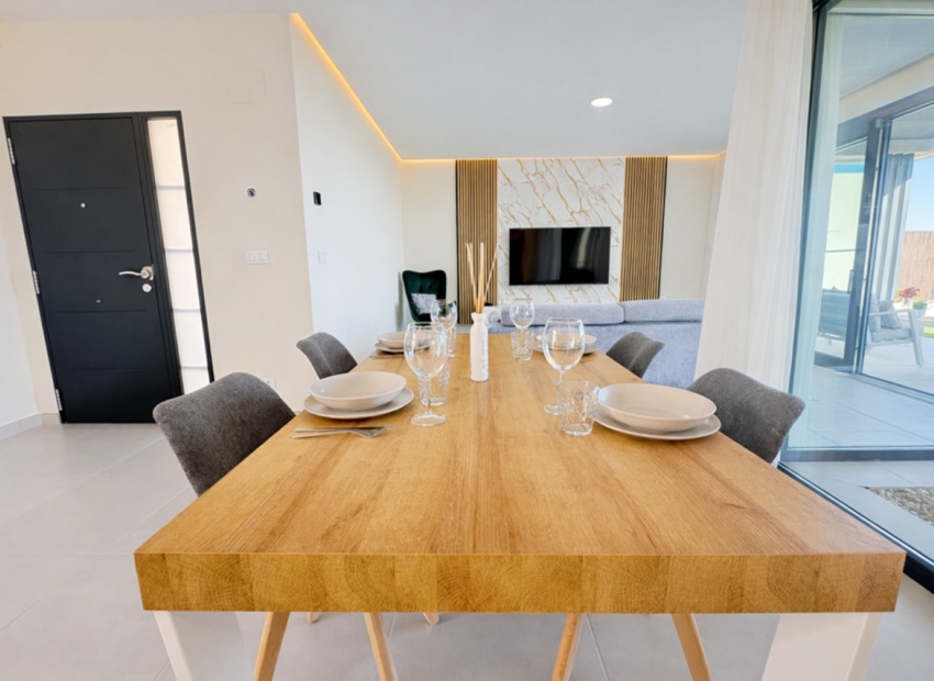 Resale - Villa - Altaona Golf and Country Village