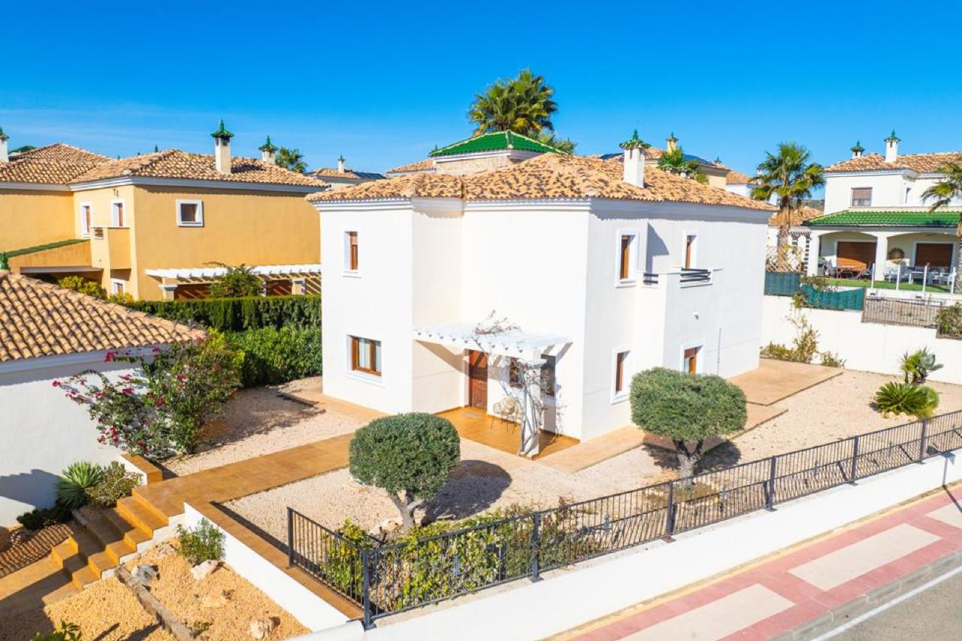 Resale - Villa - Altaona Golf and Country Village