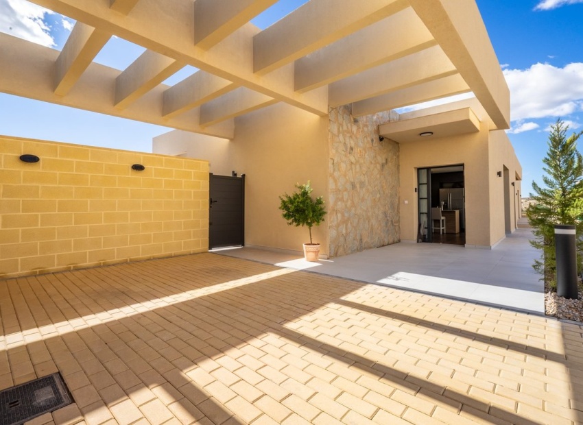 Resale - Villa - Altaona Golf and Country Village