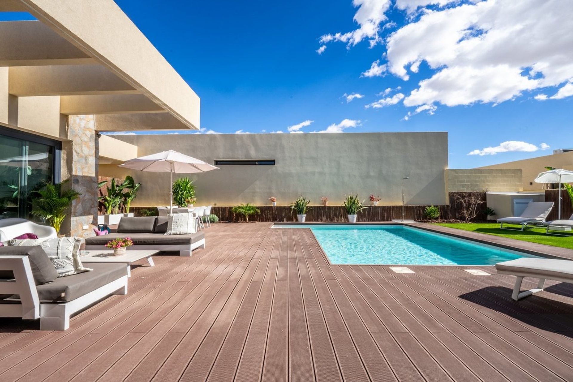 Resale - Villa - Altaona Golf and Country Village