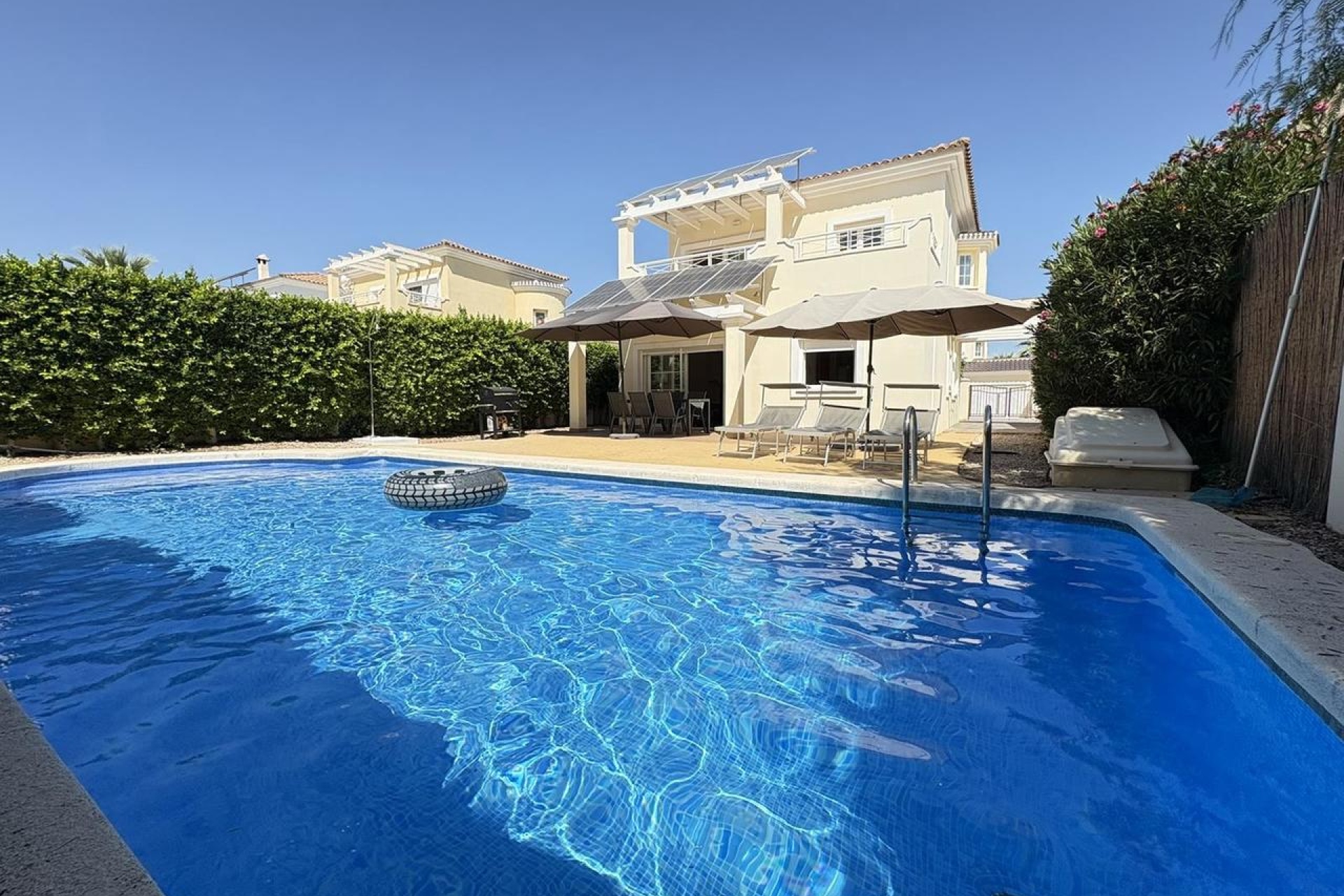 Resale - Villa - Altaona Golf and Country Village