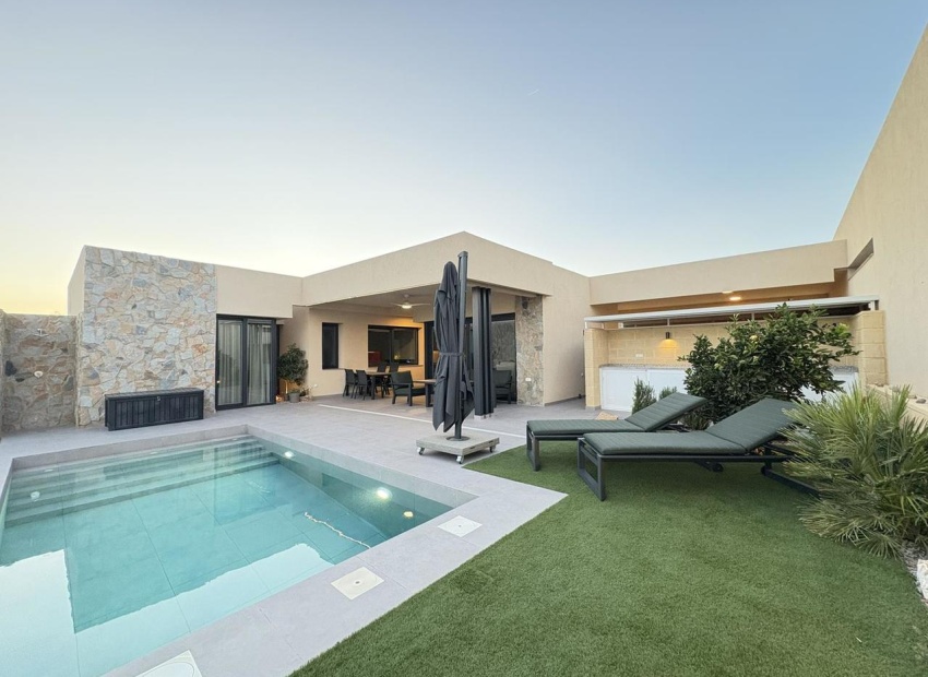 Resale - Villa - Altaona Golf and Country Village