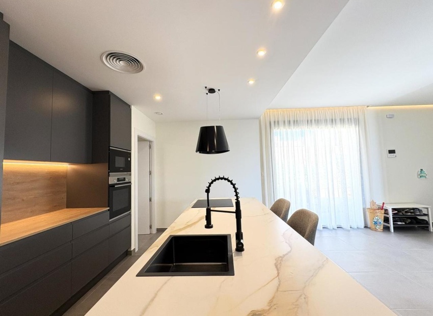 Resale - Villa - Altaona Golf and Country Village