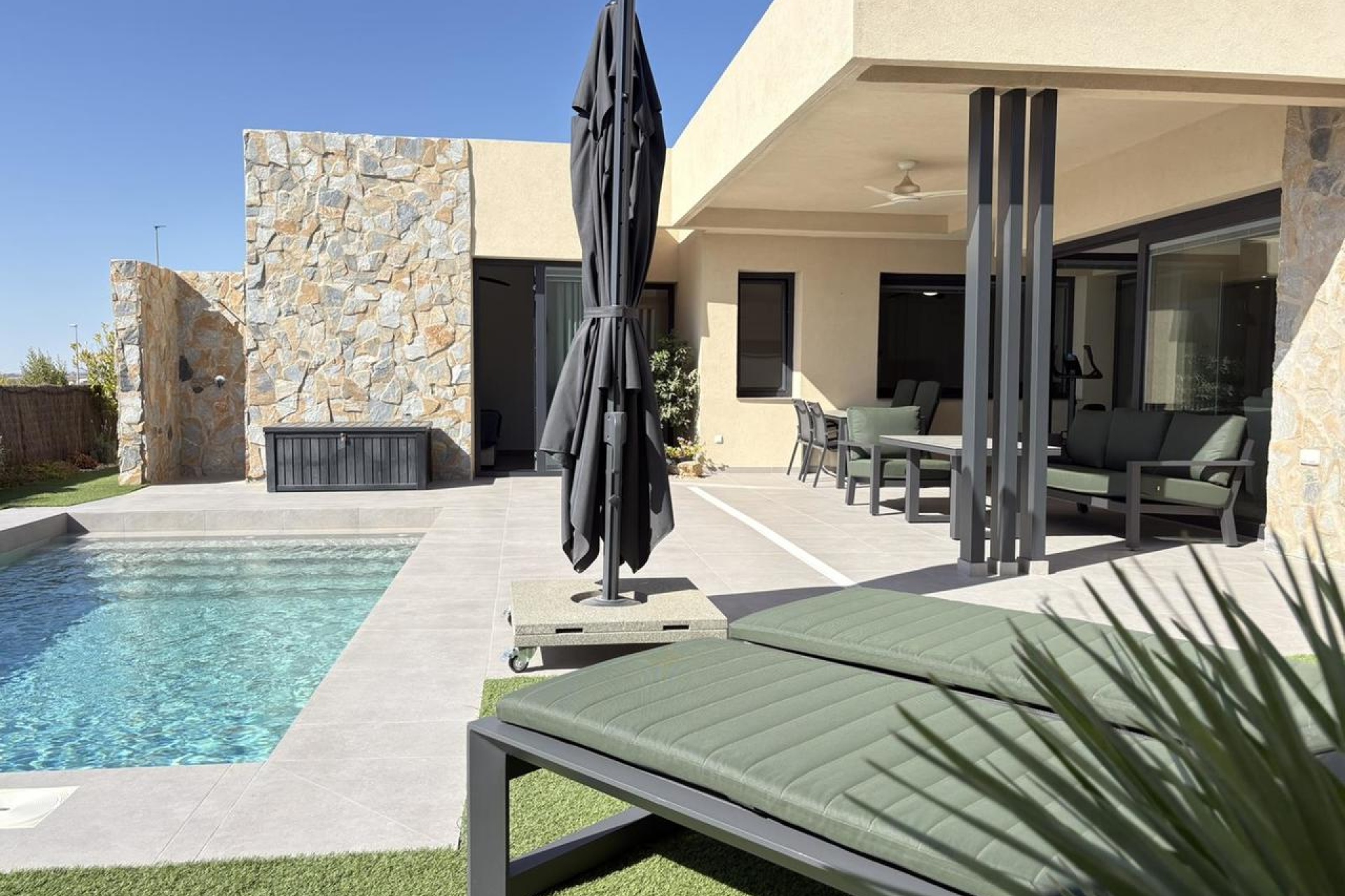 Resale - Villa - Altaona Golf and Country Village