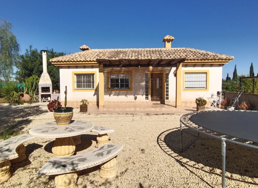 Resale - Villa - Avileses