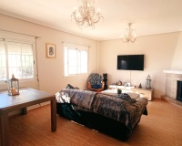 Resale - Villa - Avileses