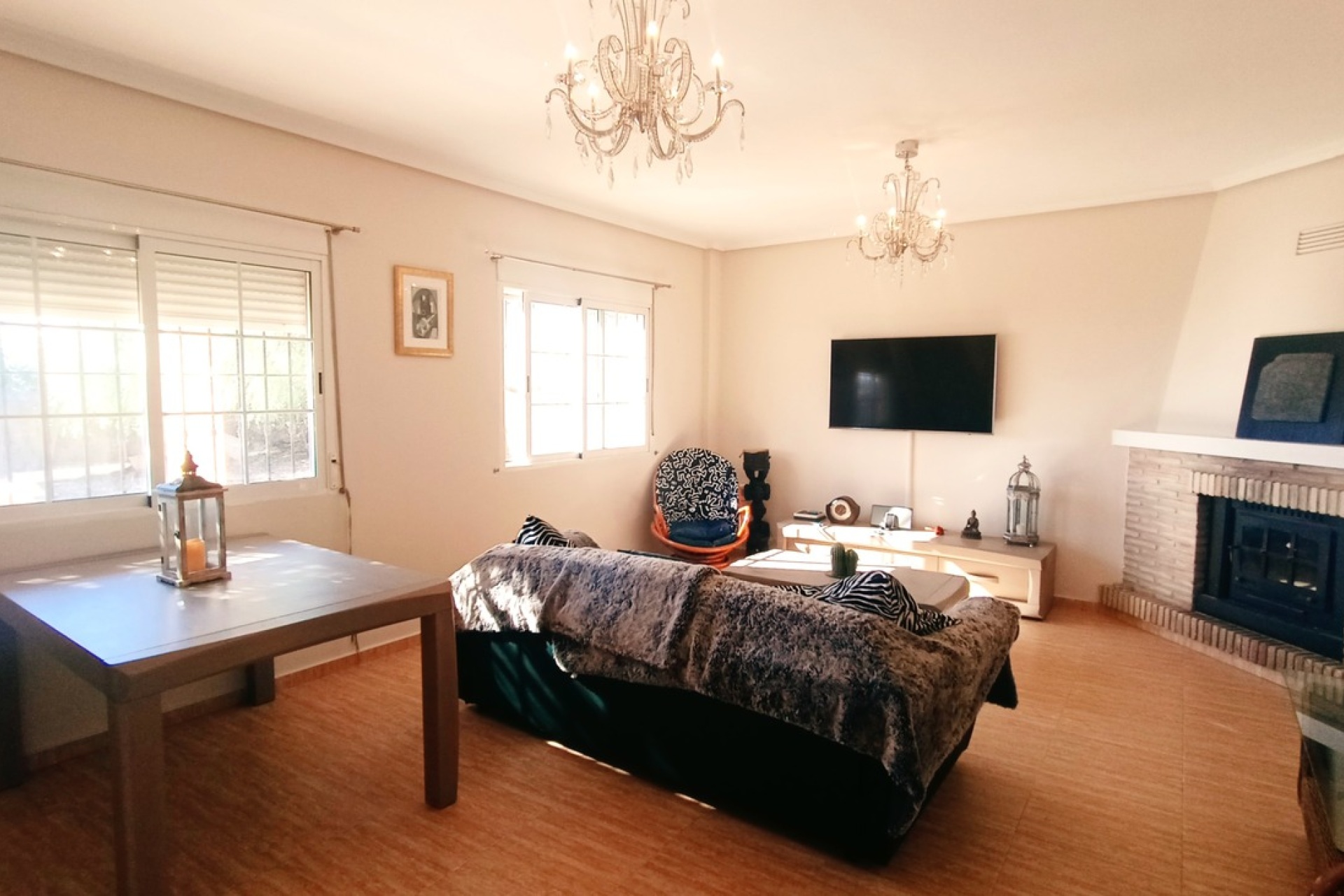 Resale - Villa - Avileses