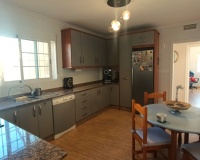 Resale - Villa - Avileses