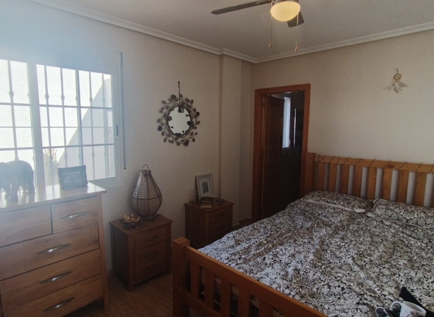 Resale - Villa - Avileses