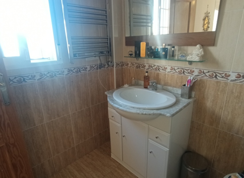 Resale - Villa - Avileses