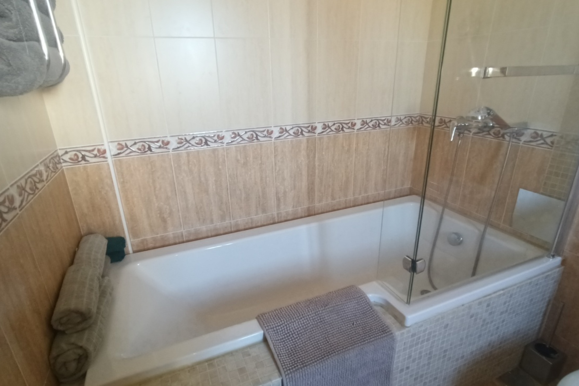 Resale - Villa - Avileses