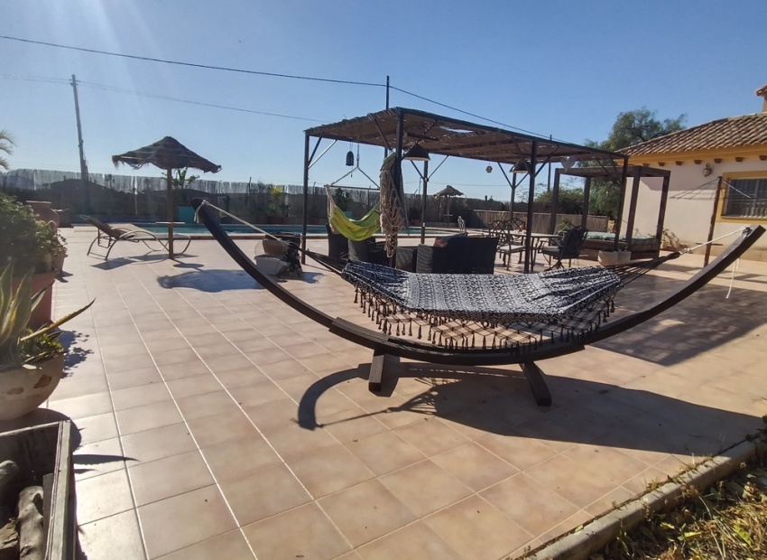 Resale - Villa - Avileses