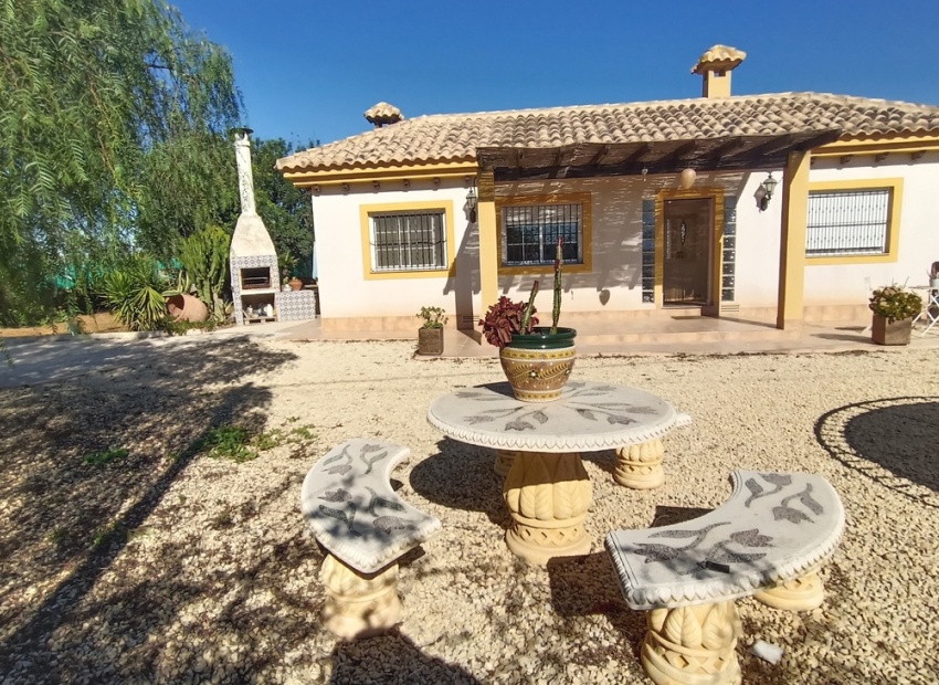 Resale - Villa - Avileses