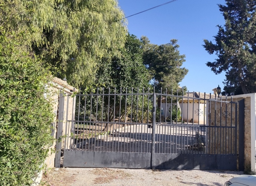 Resale - Villa - Avileses