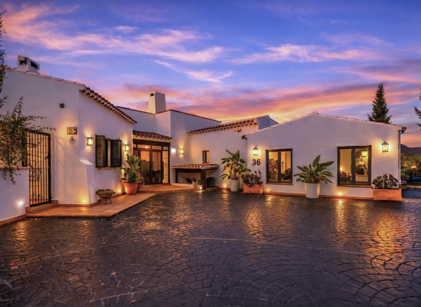 Resale - Villa - Banos y Mendigo - El Valle Golf Resort