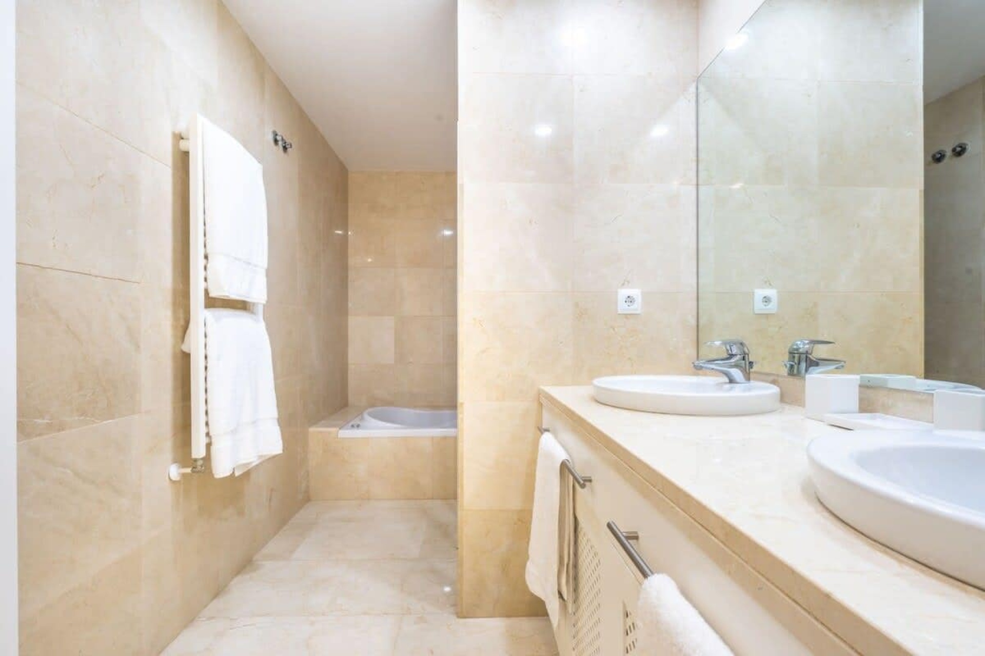 Resale - Villa - Banos y Mendigo - El Valle Golf Resort