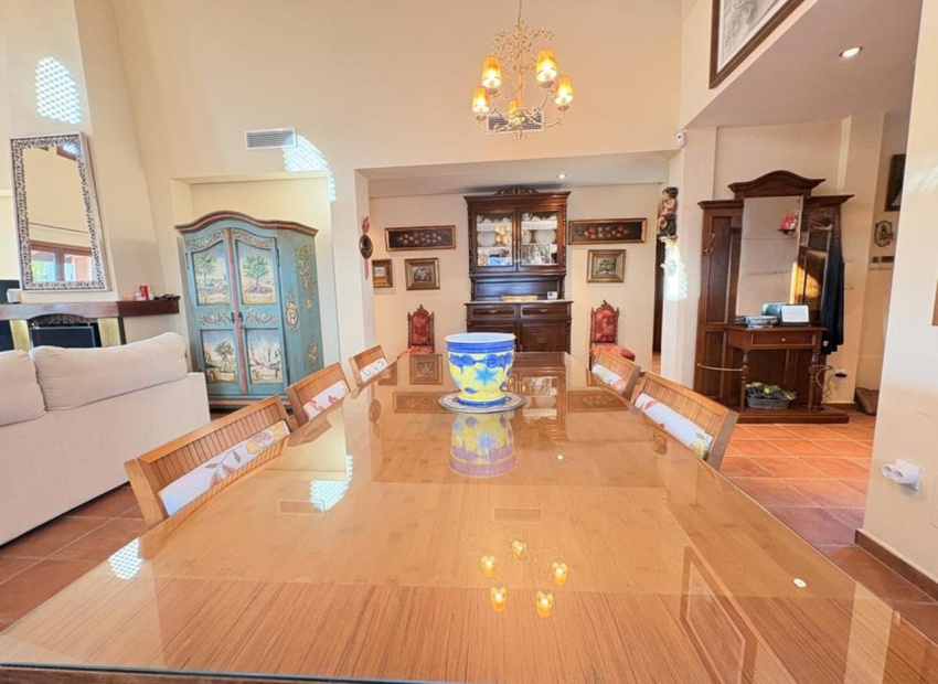 Resale - Villa - El Valle Golf Resort