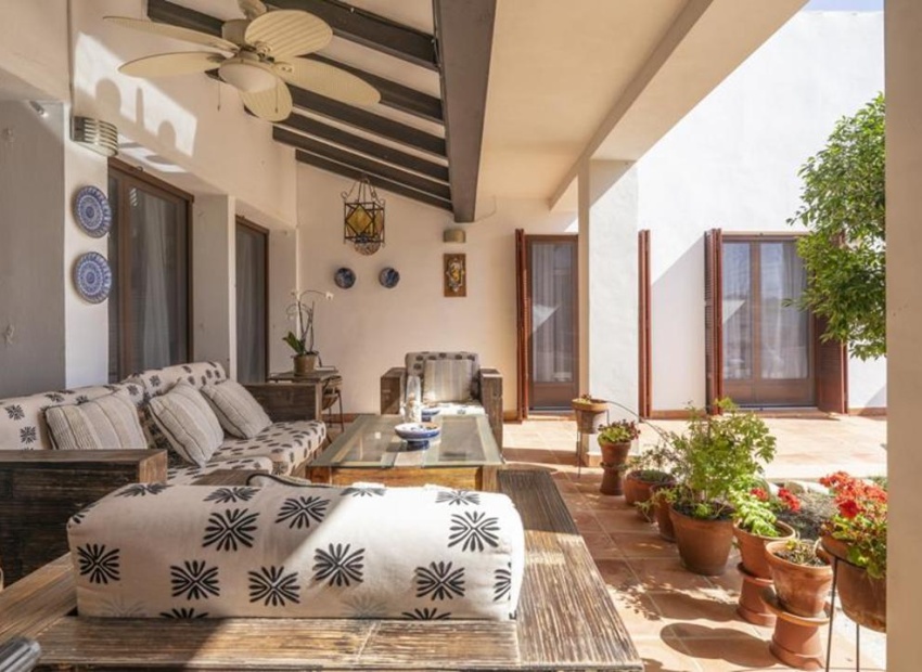 Resale - Villa - El Valle Golf Resort