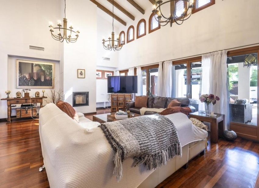 Resale - Villa - El Valle Golf Resort