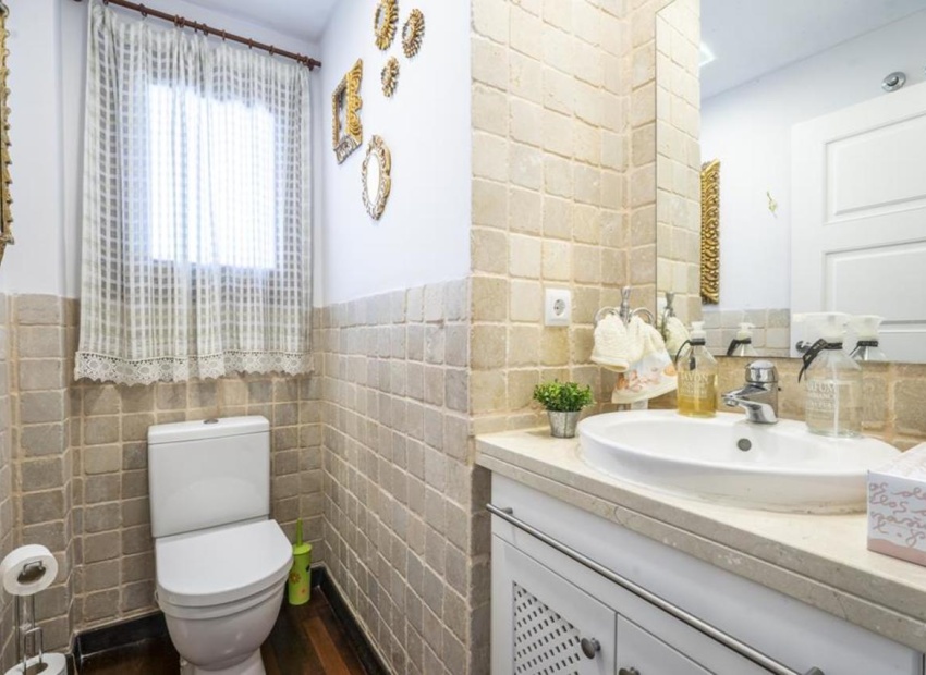 Resale - Villa - El Valle Golf Resort