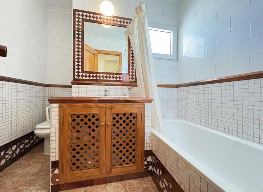 Resale - Villa - La Manga del Mar Menor