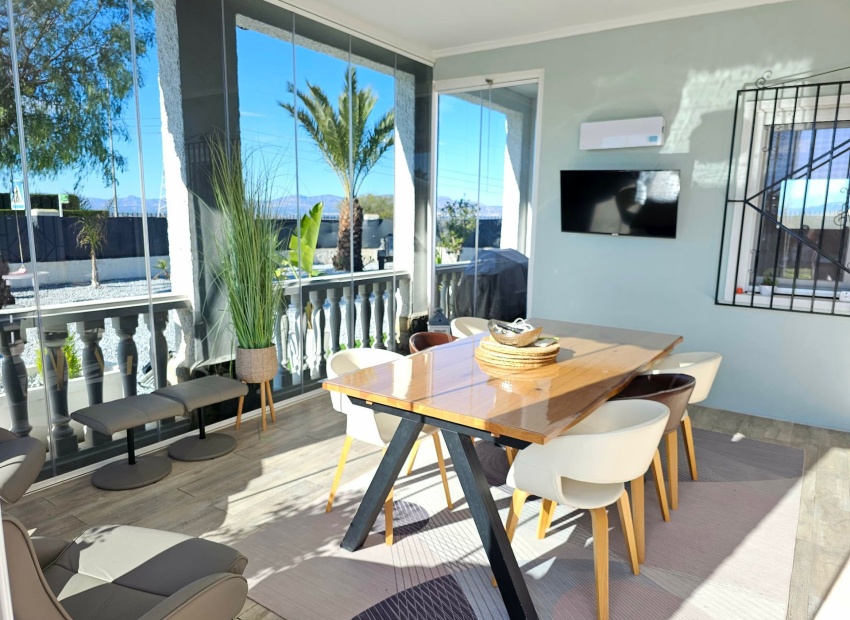 Resale - Villa - San Fulgencio