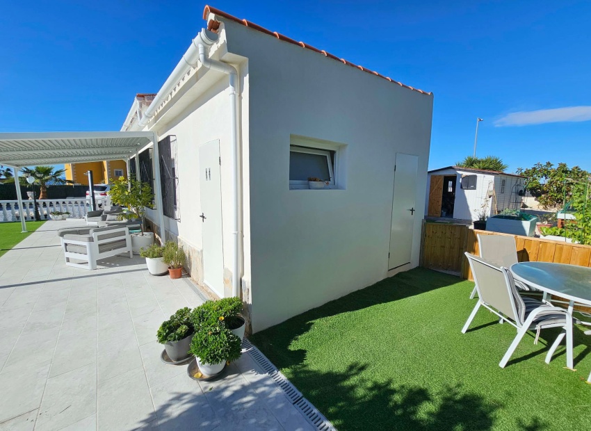 Resale - Villa - San Fulgencio