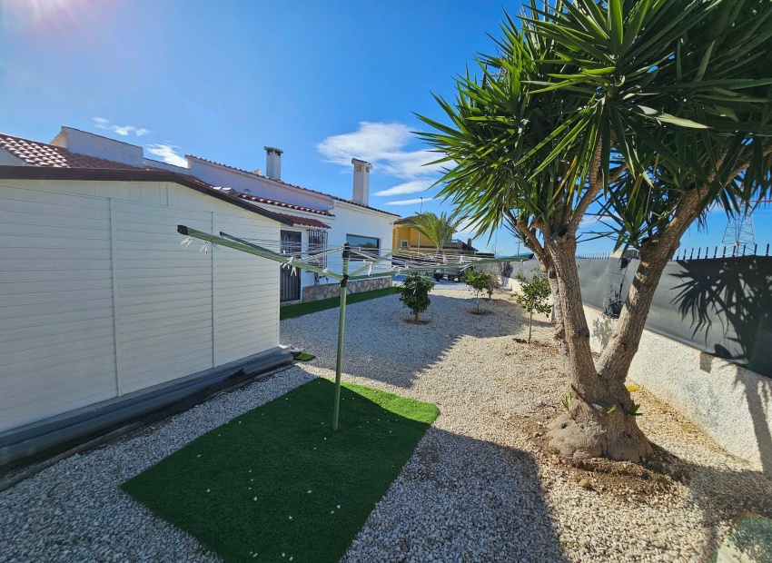 Resale - Villa - San Fulgencio