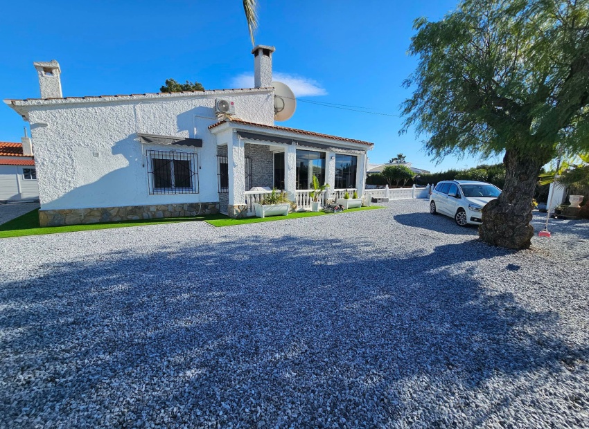 Resale - Villa - San Fulgencio