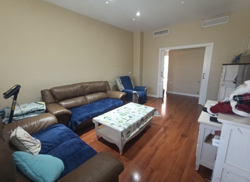 Reventa - Adosado - Roldan